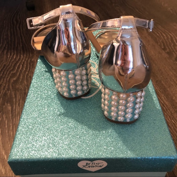 Betsey Johnson Blue Pearl Wedding Shoes - Picture 1 of 5
